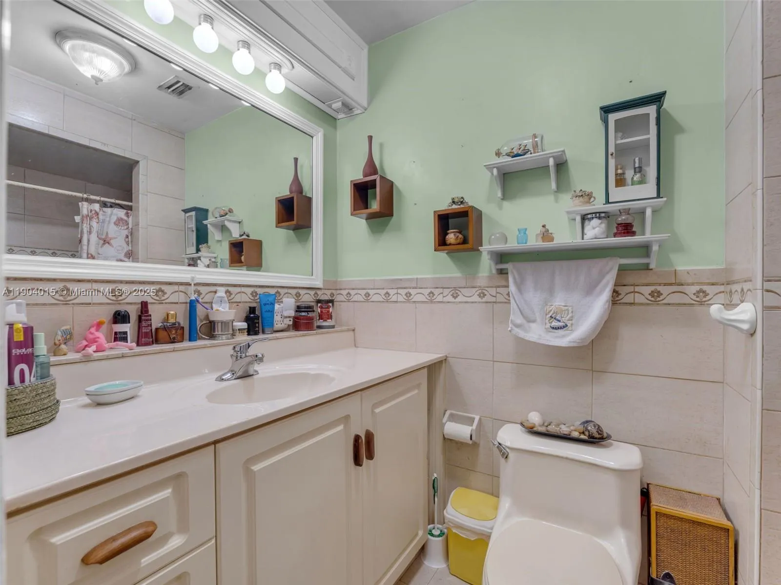 520 Nw 32nd Pl, Miami, Florida 33125, Miami, Florida 33125, ,Residential Income,For Sale,520 Nw 32nd Pl, Miami, Florida 33125,A11904015