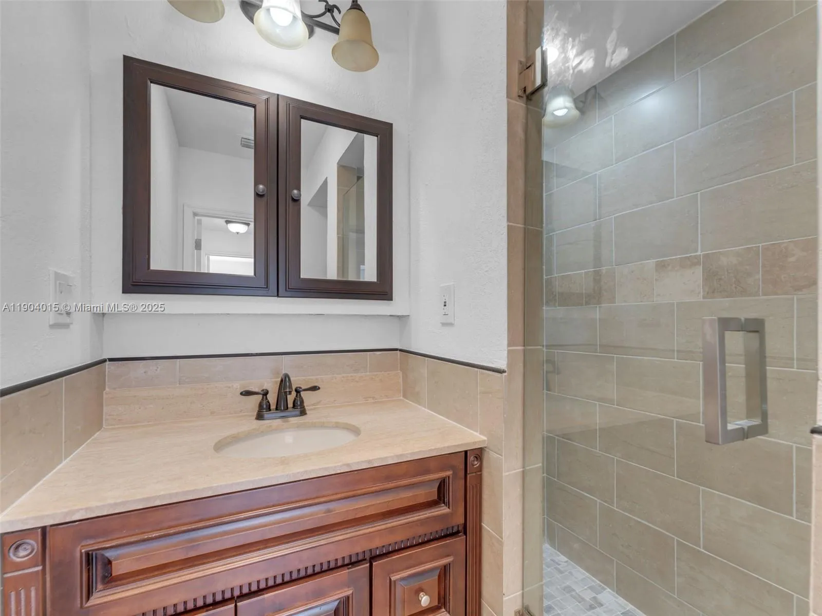 520 Nw 32nd Pl, Miami, Florida 33125, Miami, Florida 33125, ,Residential Income,For Sale,520 Nw 32nd Pl, Miami, Florida 33125,A11904015