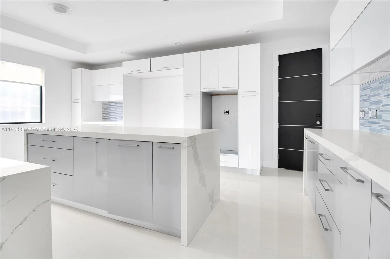 12890 Nw 2nd St, Miami, Florida 33182, Miami, Florida 33182, 7 Bedrooms Bedrooms, ,5 BathroomsBathrooms,Residential Lease,For Rent,12890 Nw 2nd St, Miami, Florida 33182,A11904307