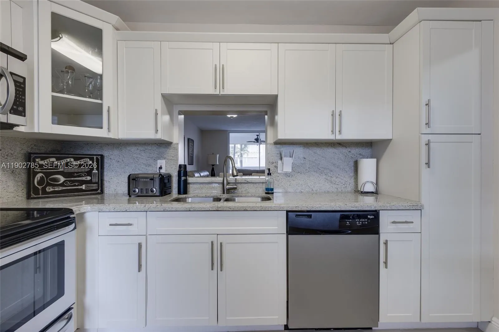 420 Ne 12th Ave 208, Hallandale Beach, Florida 330, Hallandale Beach, Florida 33009, 2 Bedrooms Bedrooms, 1 Room Rooms,2 BathroomsBathrooms,Residential,For Sale,420 Ne 12th Ave 208, Hallandale Beach, Florida 330,A11902785