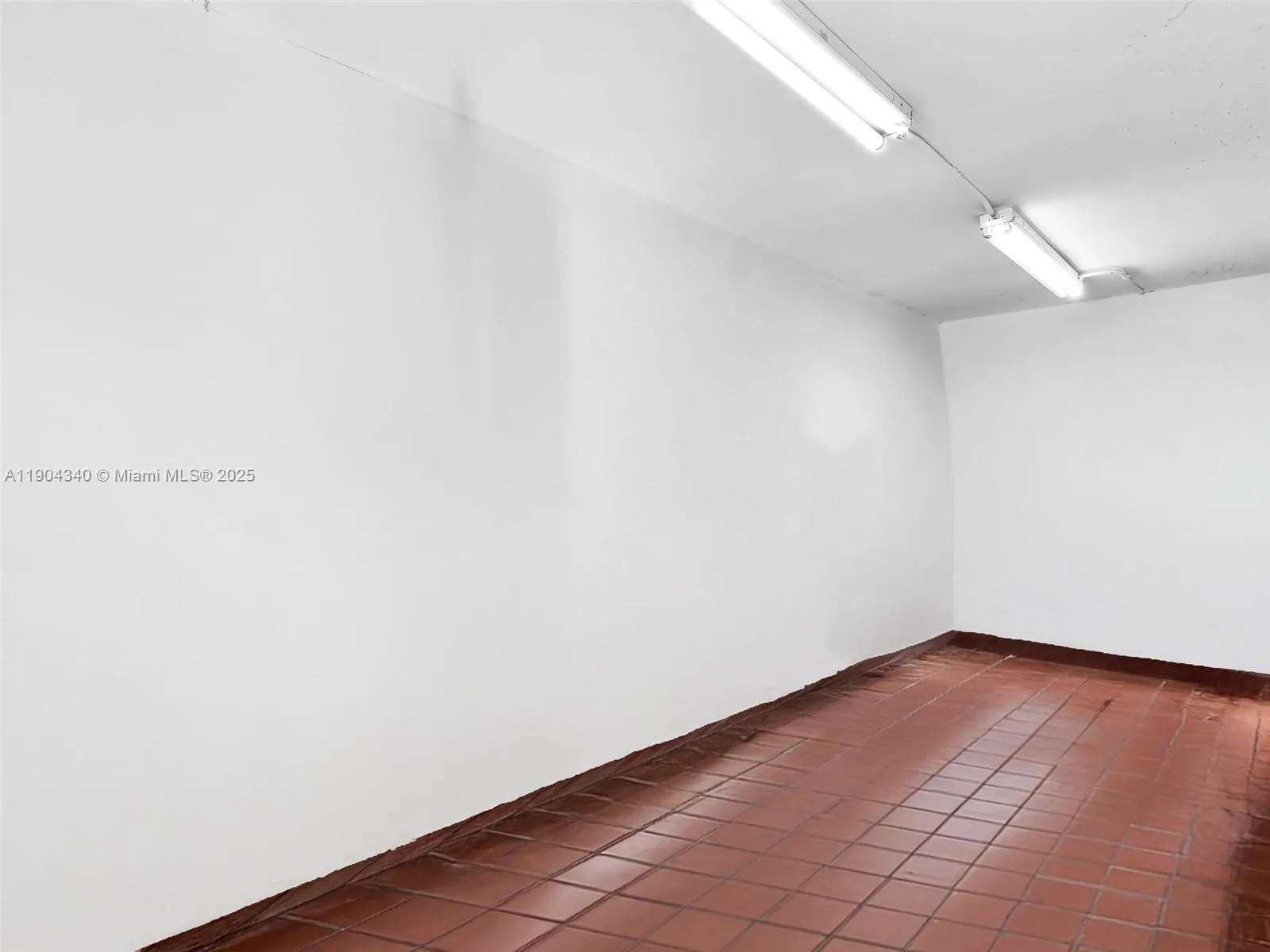 2112 Nw 36th St, Miami, Florida 33142, Miami, Florida 33142, ,Commercial Sale,For Sale,2112 Nw 36th St, Miami, Florida 33142,A11904340