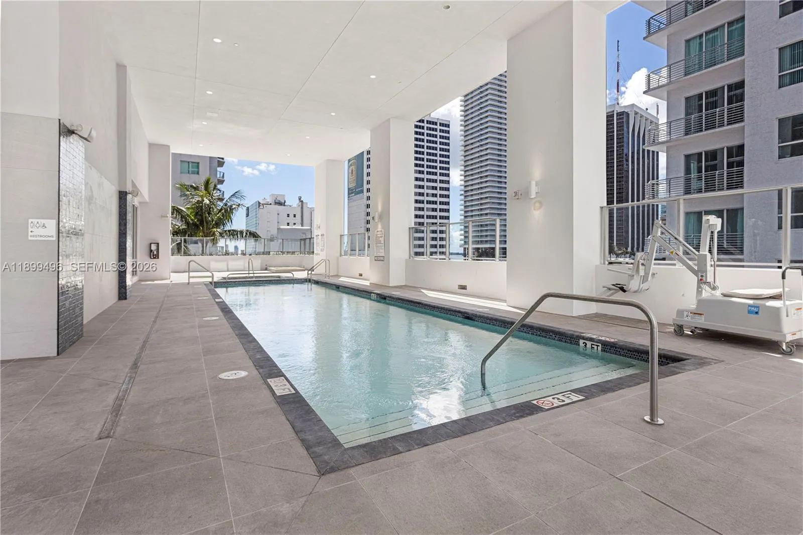 227 Ne 2nd St 2202, Miami, Florida 33132, Miami, Florida 33132, 1 Bedroom Bedrooms, ,1 BathroomBathrooms,Residential,For Sale,227 Ne 2nd St 2202, Miami, Florida 33132,A11899496