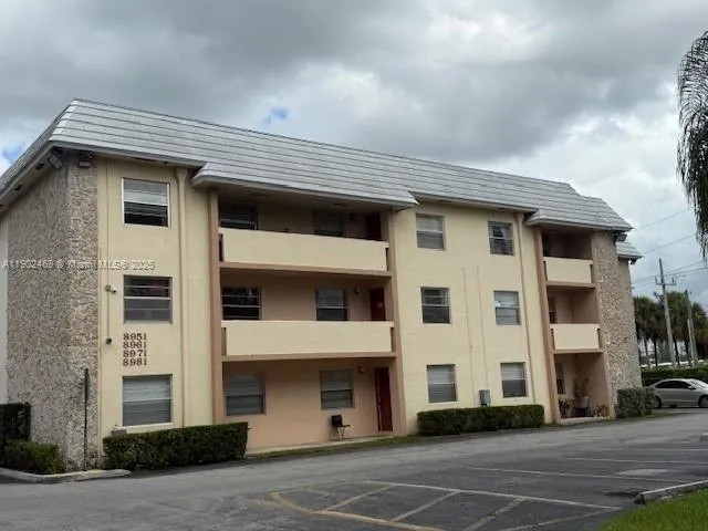 8951 Sw 72nd St 315, Miami, Florida 33173, Miami, Florida 33173, 1 Bedroom Bedrooms, ,1 BathroomBathrooms,Residential Lease,For Rent,8951 Sw 72nd St 315, Miami, Florida 33173,A11902469