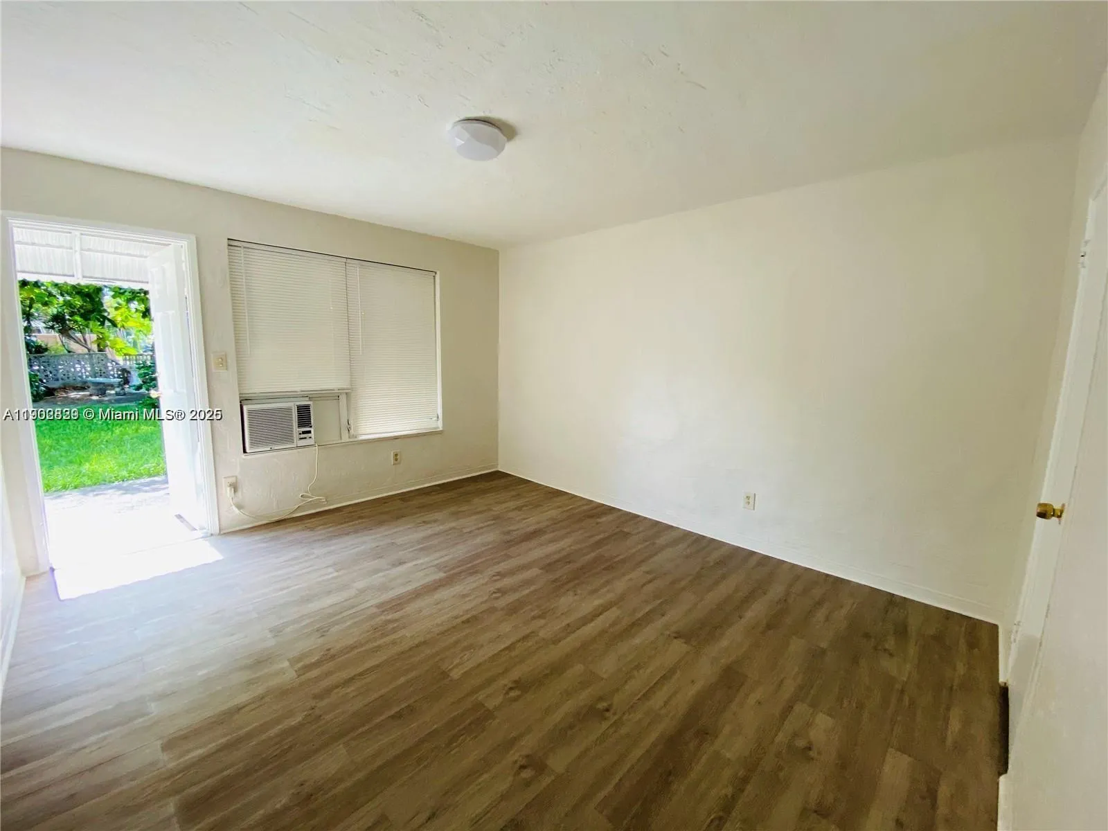 1309 N 24th Ave, Hollywood, Florida 33020, Hollywood, Florida 33020, ,Residential Income,For Sale,1309 N 24th Ave, Hollywood, Florida 33020,A11902829