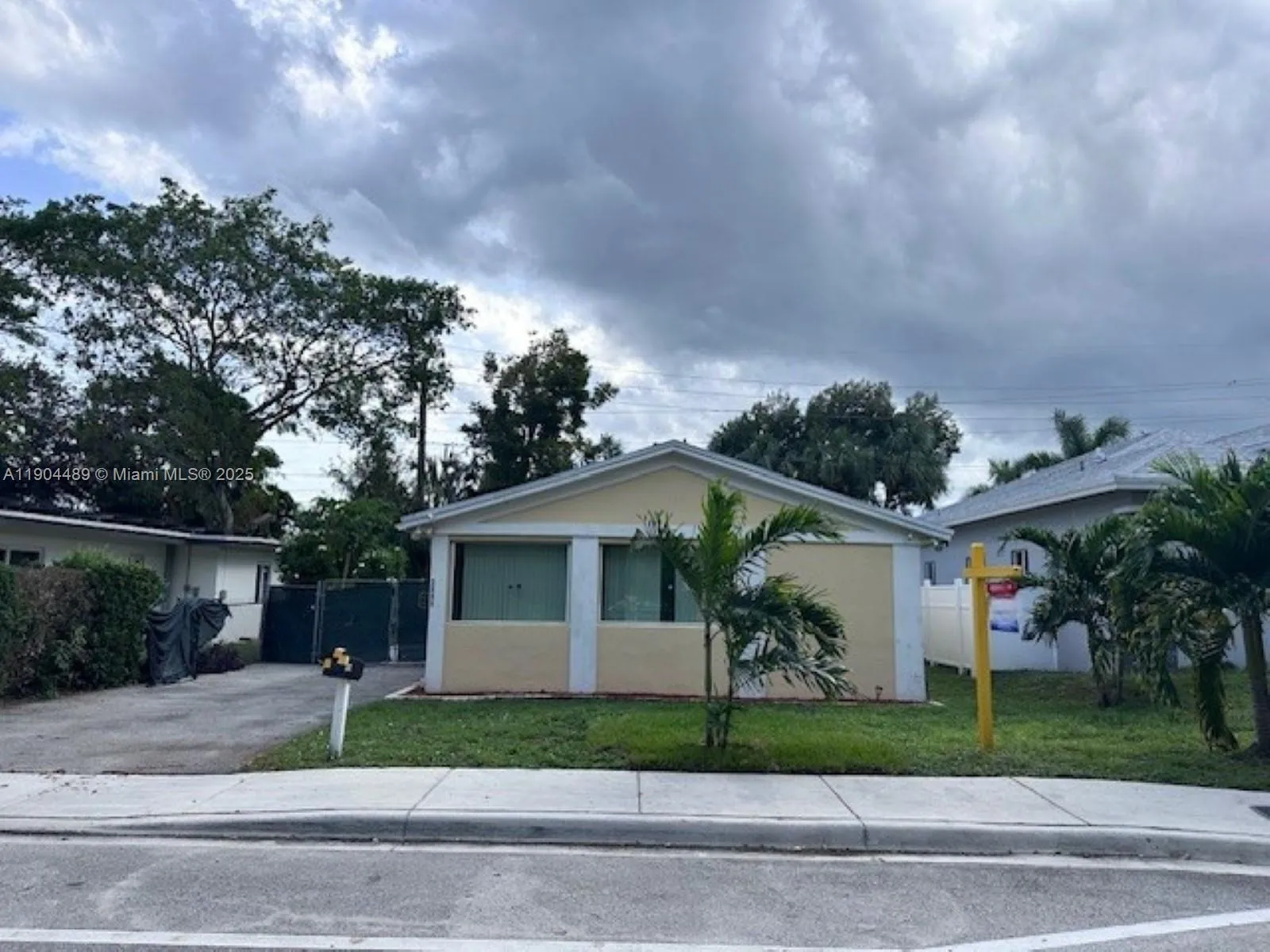 2898 Nw 6th Ct, Fort Lauderdale, Florida 33311, Fort Lauderdale, Florida 33311, 3 Bedrooms Bedrooms, ,1 BathroomBathrooms,Residential Lease,For Rent,2898 Nw 6th Ct, Fort Lauderdale, Florida 33311,A11904489