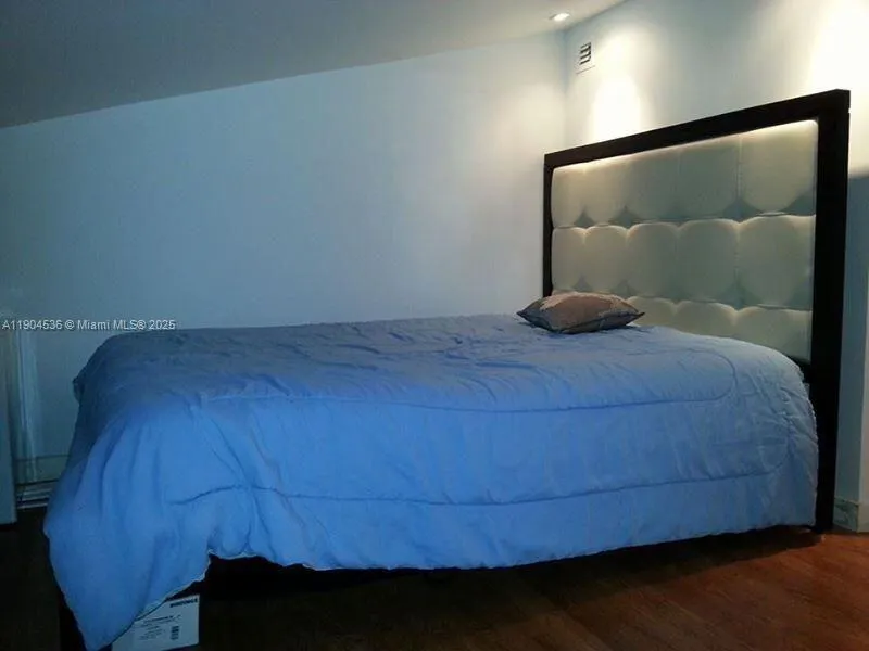 546 Ne 199th Ln 4w, Miami, Florida 33179, Miami, Florida 33179, 2 Bedrooms Bedrooms, ,2 BathroomsBathrooms,Residential,For Sale,546 Ne 199th Ln 4w, Miami, Florida 33179,A11904536