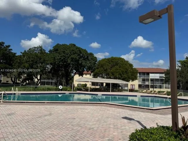 200 Sw 132nd Way 212l, Pembroke Pines, Florida 330, Pembroke Pines, Florida 33027, 1 Bedroom Bedrooms, ,1 BathroomBathrooms,Residential,For Sale,200 Sw 132nd Way 212l, Pembroke Pines, Florida 330,A11904546