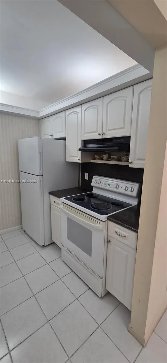 200 Sw 132nd Way 212l, Pembroke Pines, Florida 330, Pembroke Pines, Florida 33027, 1 Bedroom Bedrooms, ,1 BathroomBathrooms,Residential,For Sale,200 Sw 132nd Way 212l, Pembroke Pines, Florida 330,A11904546