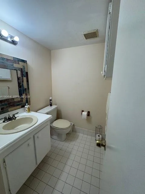 200 Sw 132nd Way 212l, Pembroke Pines, Florida 330, Pembroke Pines, Florida 33027, 1 Bedroom Bedrooms, ,1 BathroomBathrooms,Residential,For Sale,200 Sw 132nd Way 212l, Pembroke Pines, Florida 330,A11904546
