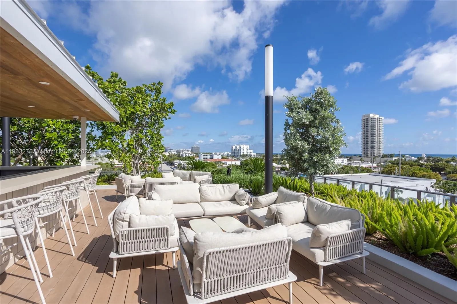 580 72nd St 1006, Miami Beach, Florida 33414, Miami Beach, Florida 33414, 1 Bedroom Bedrooms, ,1 BathroomBathrooms,Residential Lease,For Rent,580 72nd St 1006, Miami Beach, Florida 33414,A11903275