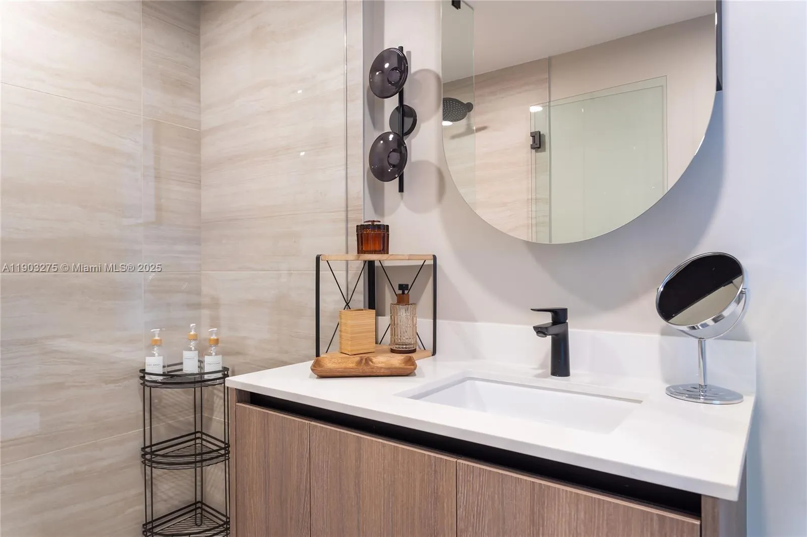 580 72nd St 1006, Miami Beach, Florida 33414, Miami Beach, Florida 33414, 1 Bedroom Bedrooms, ,1 BathroomBathrooms,Residential Lease,For Rent,580 72nd St 1006, Miami Beach, Florida 33414,A11903275