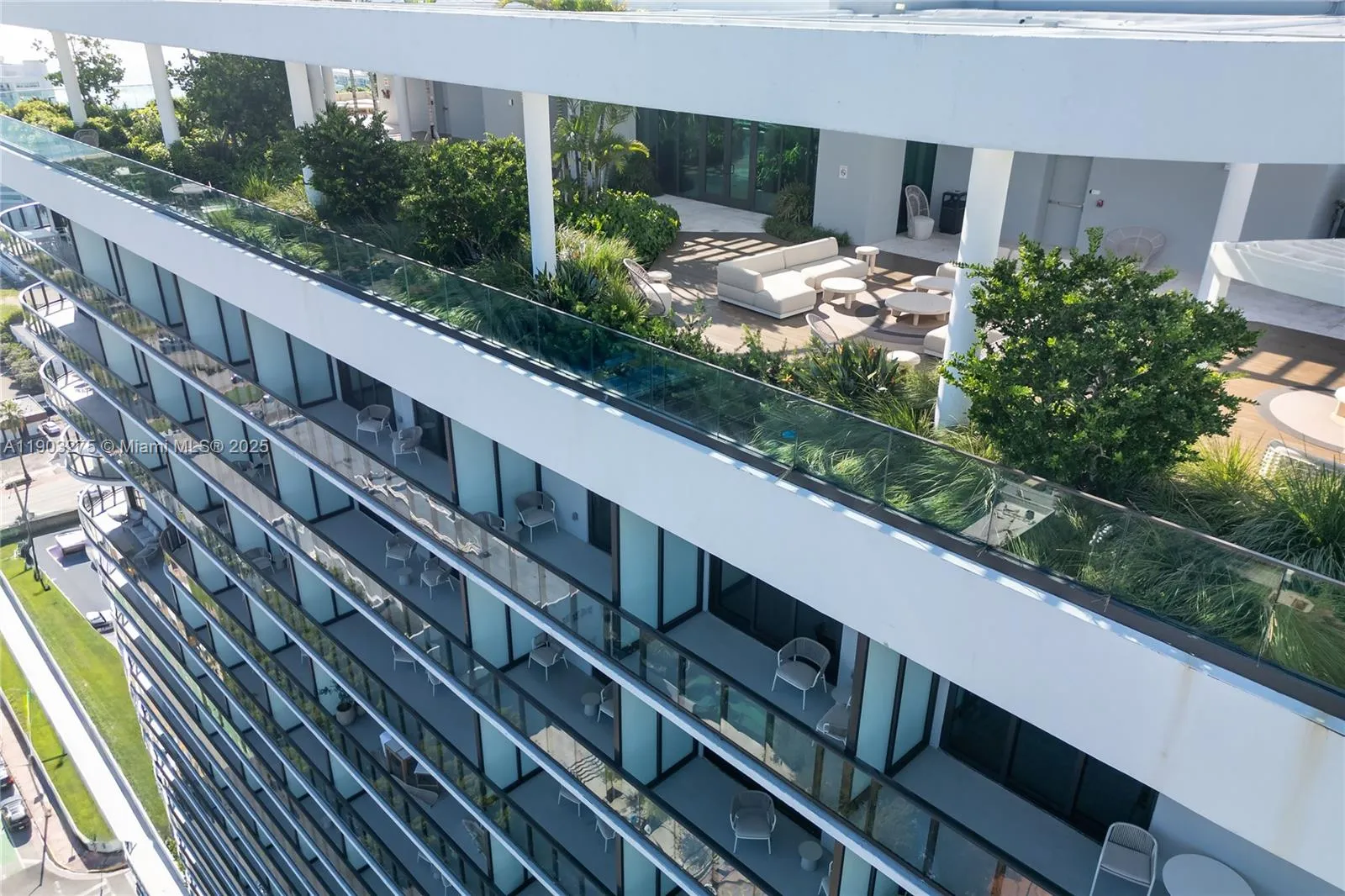 580 72nd St 1006, Miami Beach, Florida 33414, Miami Beach, Florida 33414, 1 Bedroom Bedrooms, ,1 BathroomBathrooms,Residential Lease,For Rent,580 72nd St 1006, Miami Beach, Florida 33414,A11903275