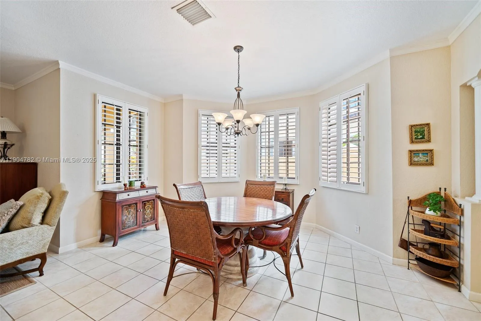 1634 Passion Vine Cir 31-2, Weston, Florida 33326, Weston, Florida 33326, 3 Bedrooms Bedrooms, ,2 BathroomsBathrooms,Residential,For Sale,1634 Passion Vine Cir 31-2, Weston, Florida 33326,A11904782