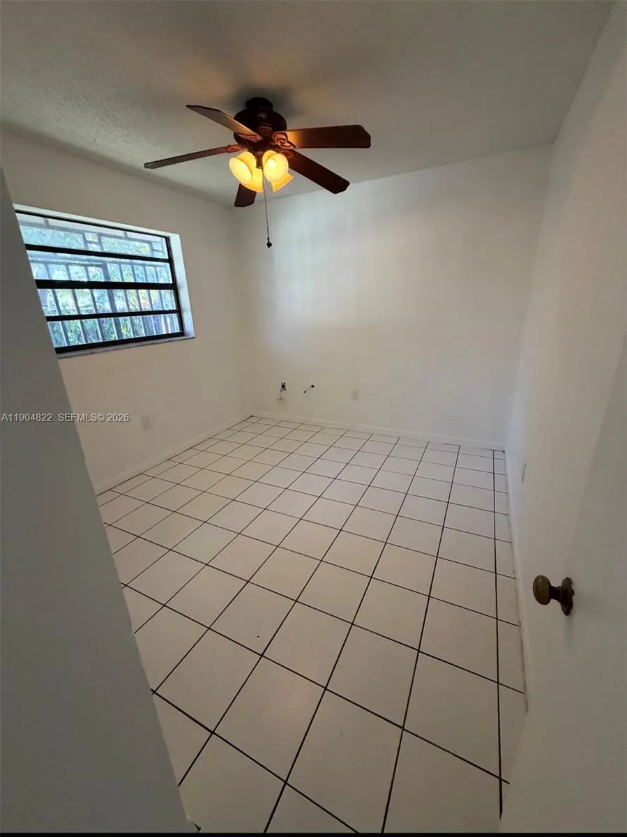 12059 Sw 10th St 201, Miami, Florida 33184, Miami, Florida 33184, 3 Bedrooms Bedrooms, ,2 BathroomsBathrooms,Residential,For Sale,12059 Sw 10th St 201, Miami, Florida 33184,A11904822