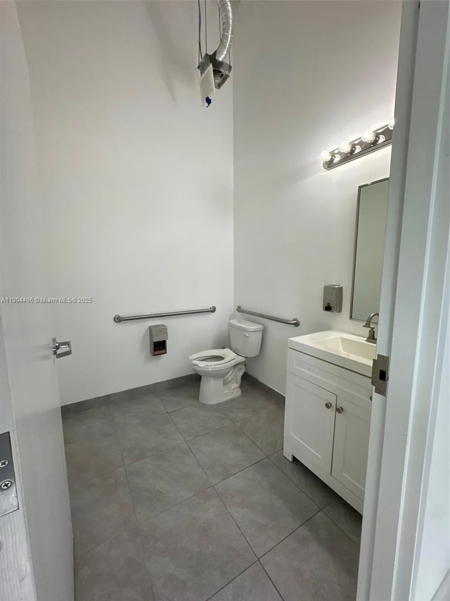 9620 Stirling Rd Stirling Rd 103, Cooper City, Flo, Cooper City, Florida 33024, ,Commercial Lease,For Rent,9620 Stirling Rd Stirling Rd 103, Cooper City, Flo,A11904406