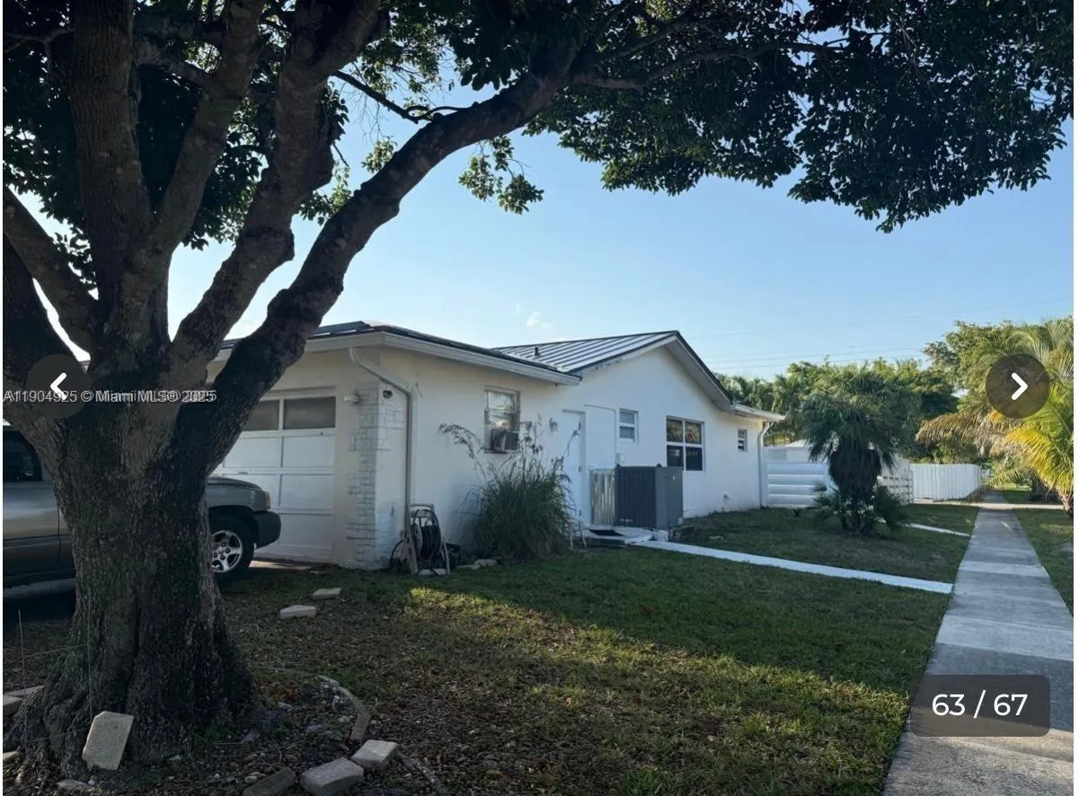 5001 Madison St, Hollywood, Florida 33021, Hollywood, Florida 33021, 5 Bedrooms Bedrooms, ,4 BathroomsBathrooms,Residential,For Sale,5001 Madison St, Hollywood, Florida 33021,A11904925