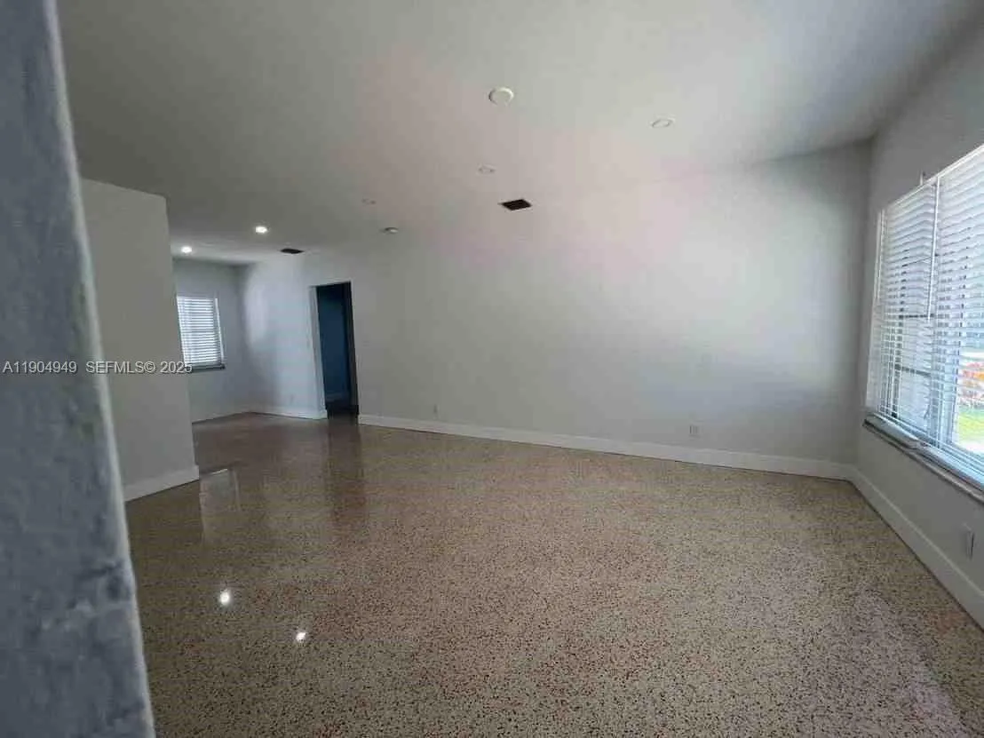 401 Malaga Ave, Coral Gables, Florida 33134, Coral Gables, Florida 33134, ,Residential Income,For Sale,401 Malaga Ave, Coral Gables, Florida 33134,A11904949