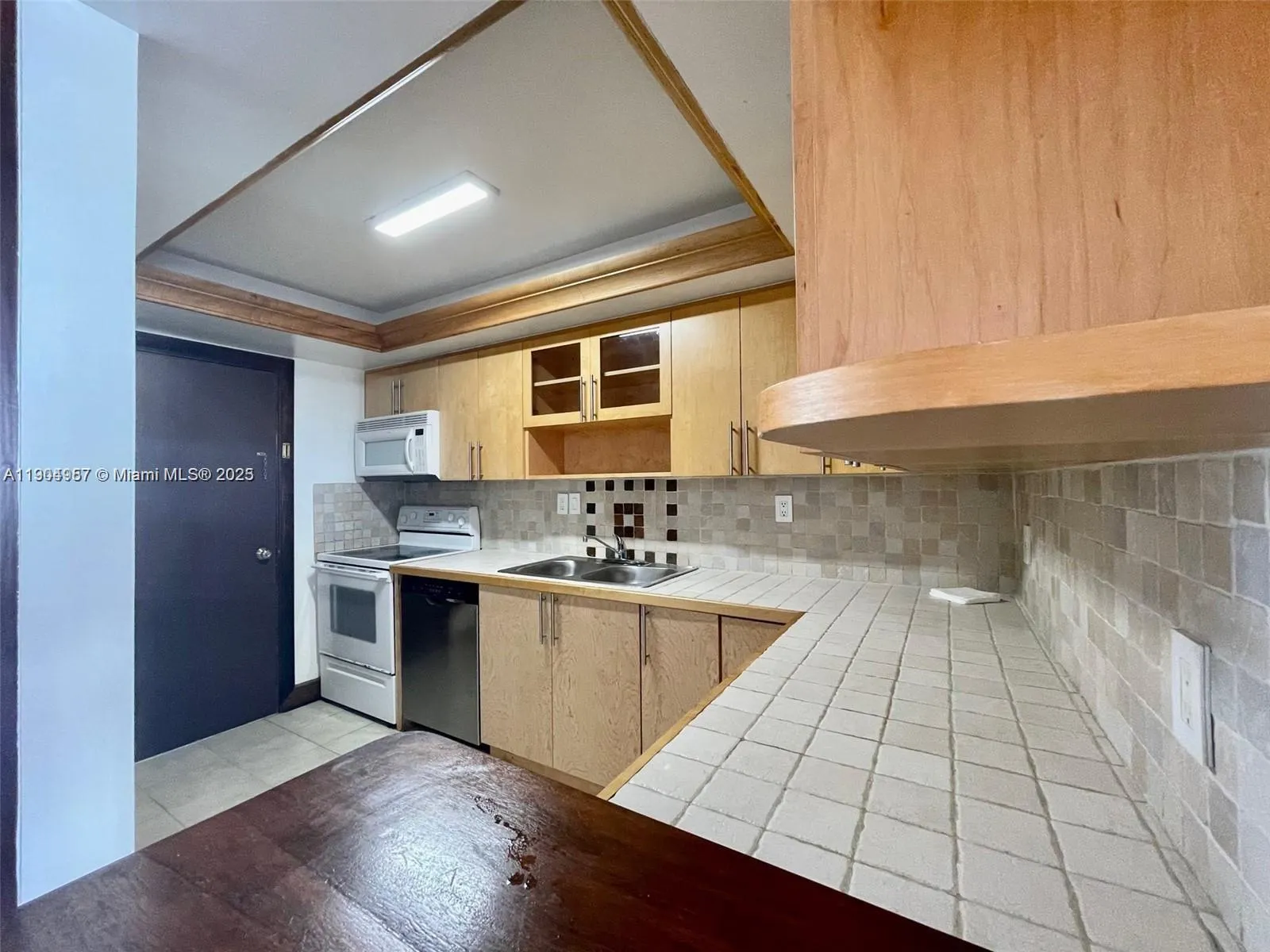 18071 Biscayne Blvd 1102, Aventura, Florida 33160, Aventura, Florida 33160, 1 Bedroom Bedrooms, ,1 BathroomBathrooms,Residential Lease,For Rent,18071 Biscayne Blvd 1102, Aventura, Florida 33160,A11904957