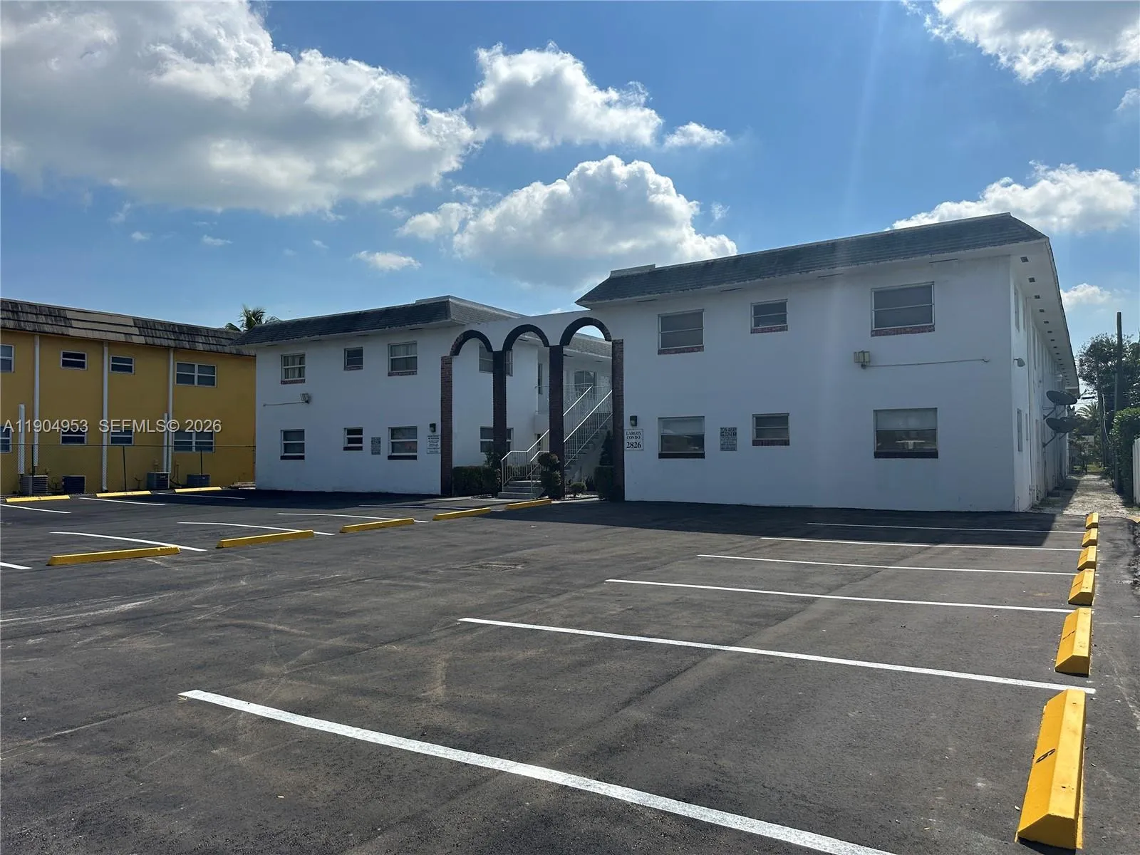 2826 Van Buren St 8, Hollywood, Florida 33020, Hollywood, Florida 33020, 1 Bedroom Bedrooms, ,1 BathroomBathrooms,Residential,For Sale,2826 Van Buren St 8, Hollywood, Florida 33020,A11904953