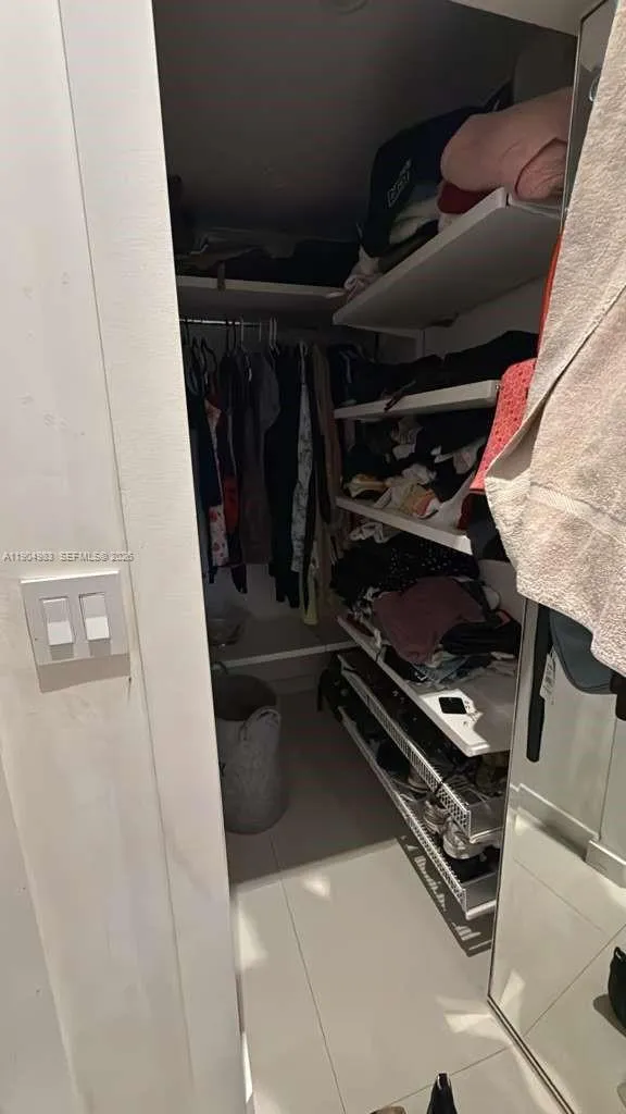 546 Ne 199th Ln 4w, Miami, Florida 33179, Miami, Florida 33179, 3 Bedrooms Bedrooms, ,3 BathroomsBathrooms,Residential Lease,For Rent,546 Ne 199th Ln 4w, Miami, Florida 33179,A11904983