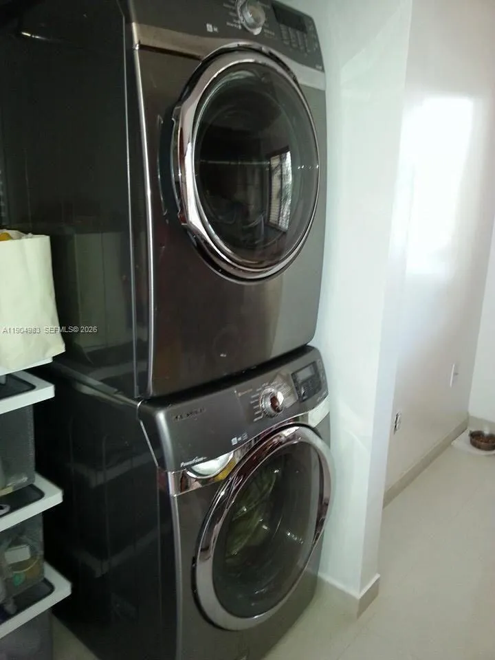 546 Ne 199th Ln 4w, Miami, Florida 33179, Miami, Florida 33179, 3 Bedrooms Bedrooms, ,3 BathroomsBathrooms,Residential Lease,For Rent,546 Ne 199th Ln 4w, Miami, Florida 33179,A11904983