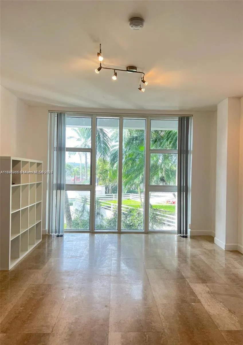10275 Collins Ave 111, Bal Harbour, Florida 33154, Bal Harbour, Florida 33154, ,1 BathroomBathrooms,Residential Lease,For Rent,10275 Collins Ave 111, Bal Harbour, Florida 33154,A11896311
