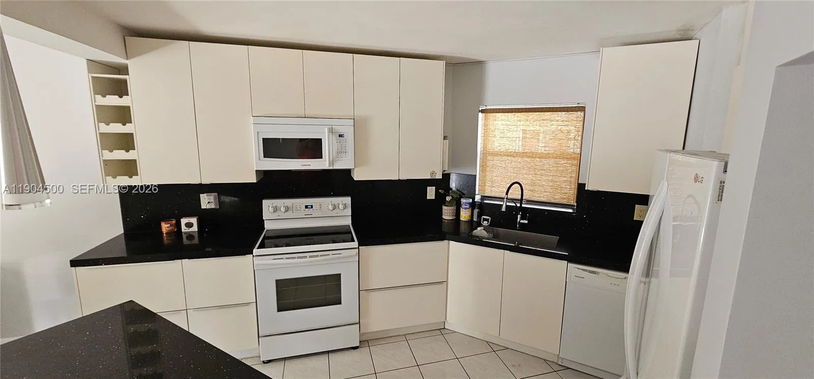 6855 W Broward Blvd 308, Plantation, Florida 33317, Plantation, Florida 33317, 2 Bedrooms Bedrooms, ,2 BathroomsBathrooms,Residential,For Sale,6855 W Broward Blvd 308, Plantation, Florida 33317,A11904500