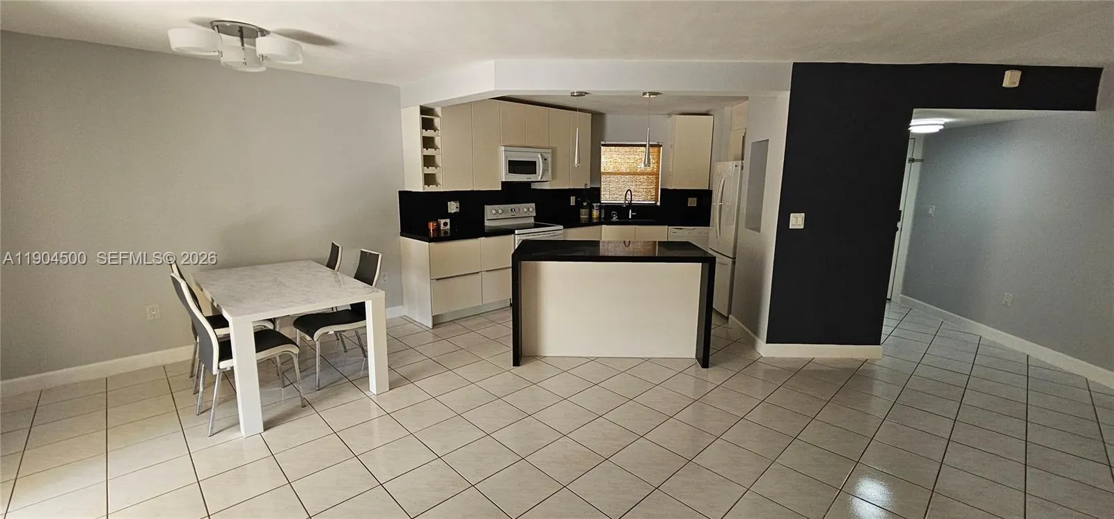 6855 W Broward Blvd 308, Plantation, Florida 33317, Plantation, Florida 33317, 2 Bedrooms Bedrooms, ,2 BathroomsBathrooms,Residential,For Sale,6855 W Broward Blvd 308, Plantation, Florida 33317,A11904500