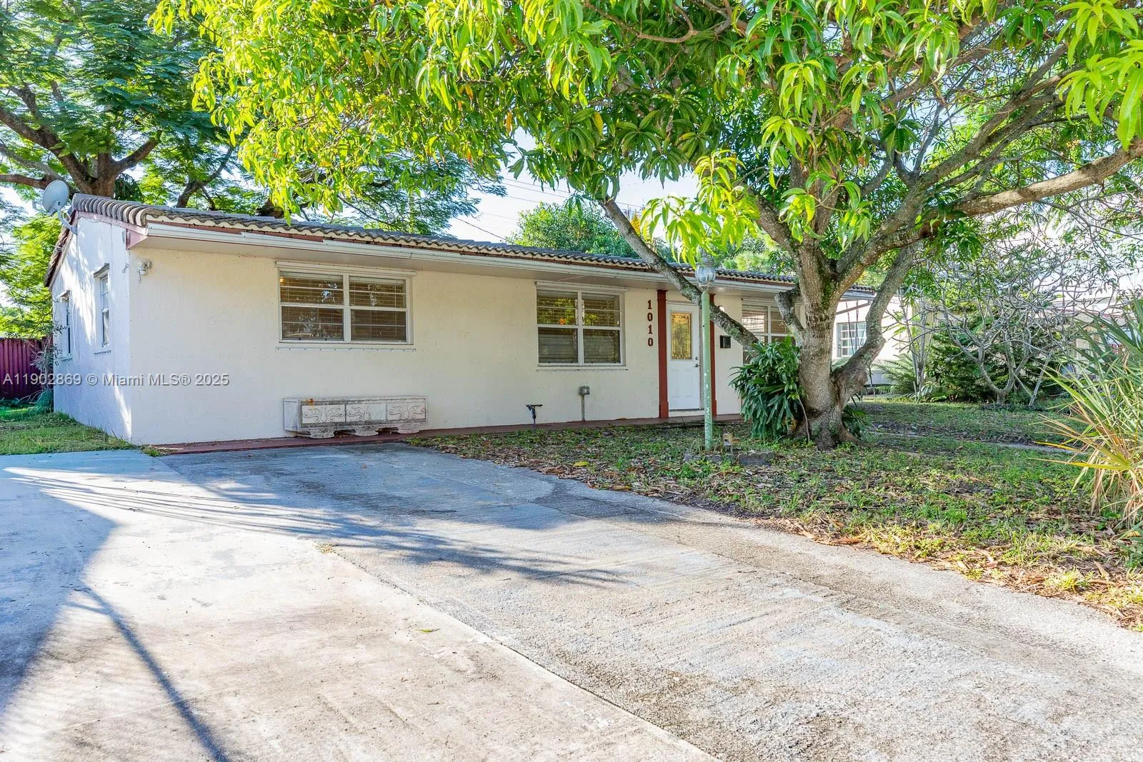1010 N 69th Way, Hollywood, Florida 33024, Hollywood, Florida 33024, 3 Bedrooms Bedrooms, ,2 BathroomsBathrooms,Residential Lease,For Rent,1010 N 69th Way, Hollywood, Florida 33024,A11902869 1010 N 69th Way, Hollywood, Florida 33024, Hollywood, Florida 33024, 3 Bedrooms Bedrooms, ,2 BathroomsBathrooms,Residential Lease,For Rent,1010 N 69th Way, Hollywood, Florida 33024,A11902869