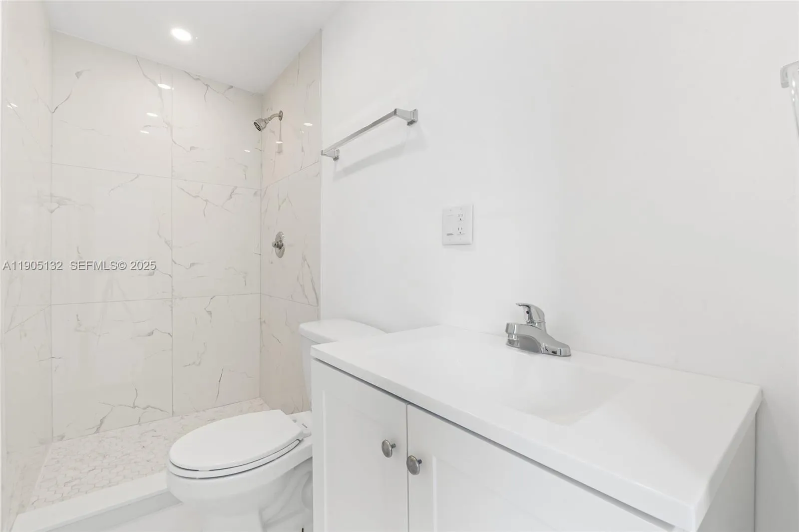 2385 Sw 17th St, Miami, Florida 33145, Miami, Florida 33145, ,Residential Income,For Sale,2385 Sw 17th St, Miami, Florida 33145,A11905132