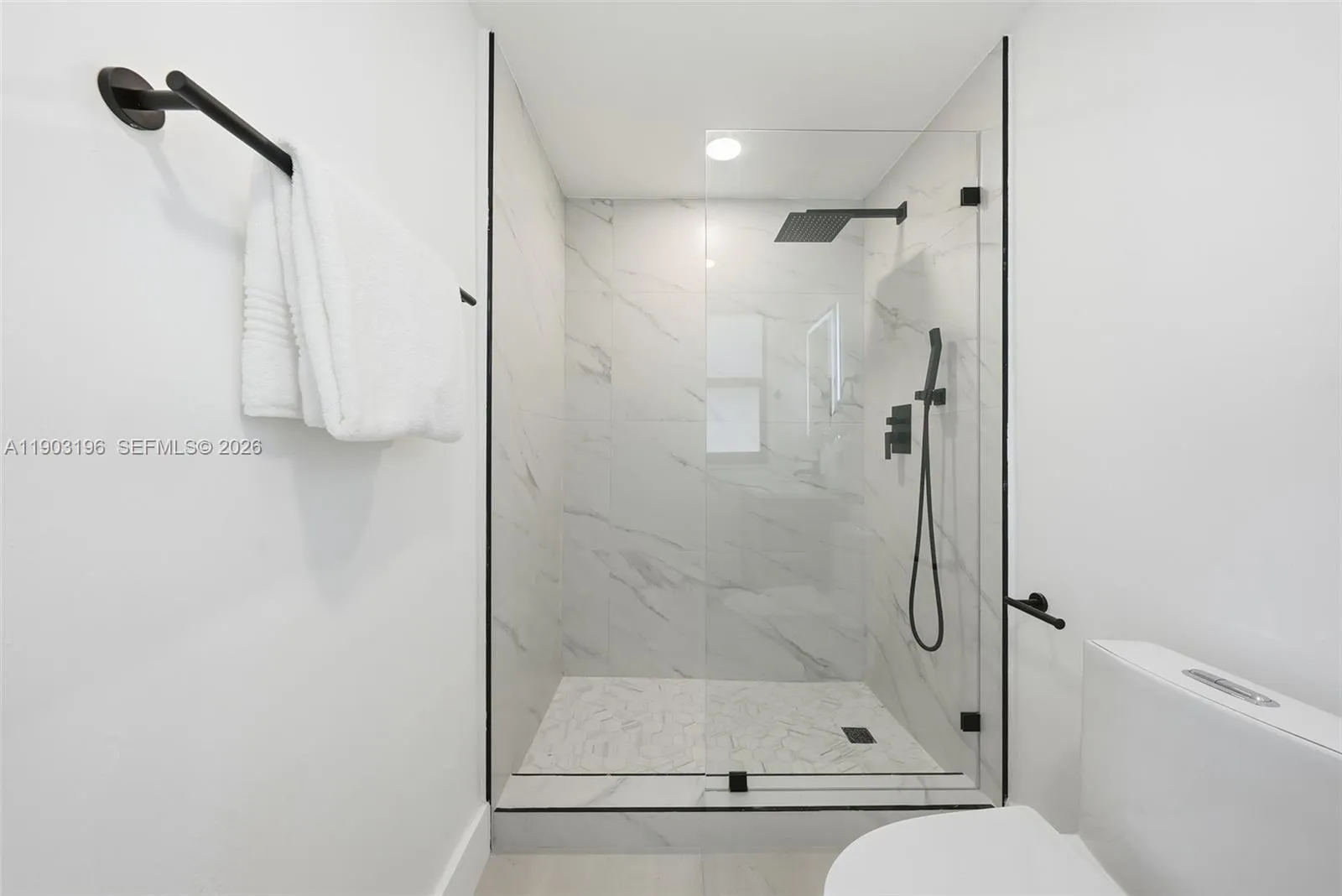 2544 Sw 19th St, Miami, Florida 33145, Miami, Florida 33145, 4 Bedrooms Bedrooms, ,3 BathroomsBathrooms,Residential,For Sale,2544 Sw 19th St, Miami, Florida 33145,A11903196