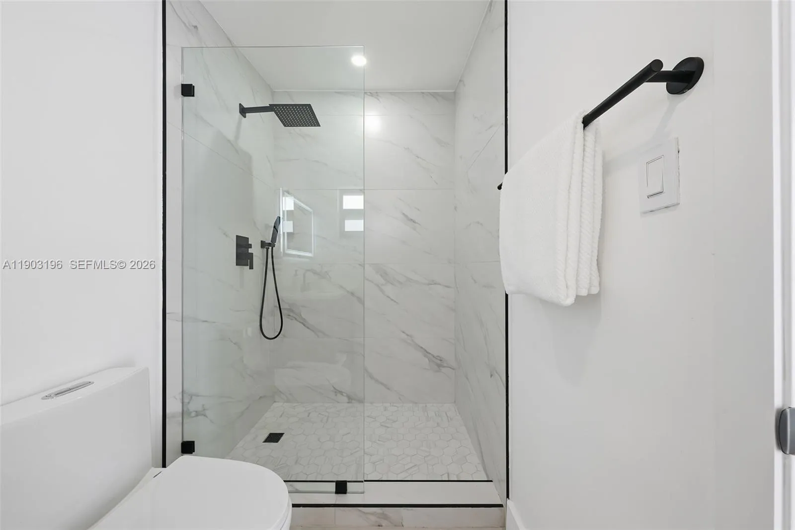 2544 Sw 19th St, Miami, Florida 33145, Miami, Florida 33145, 4 Bedrooms Bedrooms, ,3 BathroomsBathrooms,Residential,For Sale,2544 Sw 19th St, Miami, Florida 33145,A11903196
