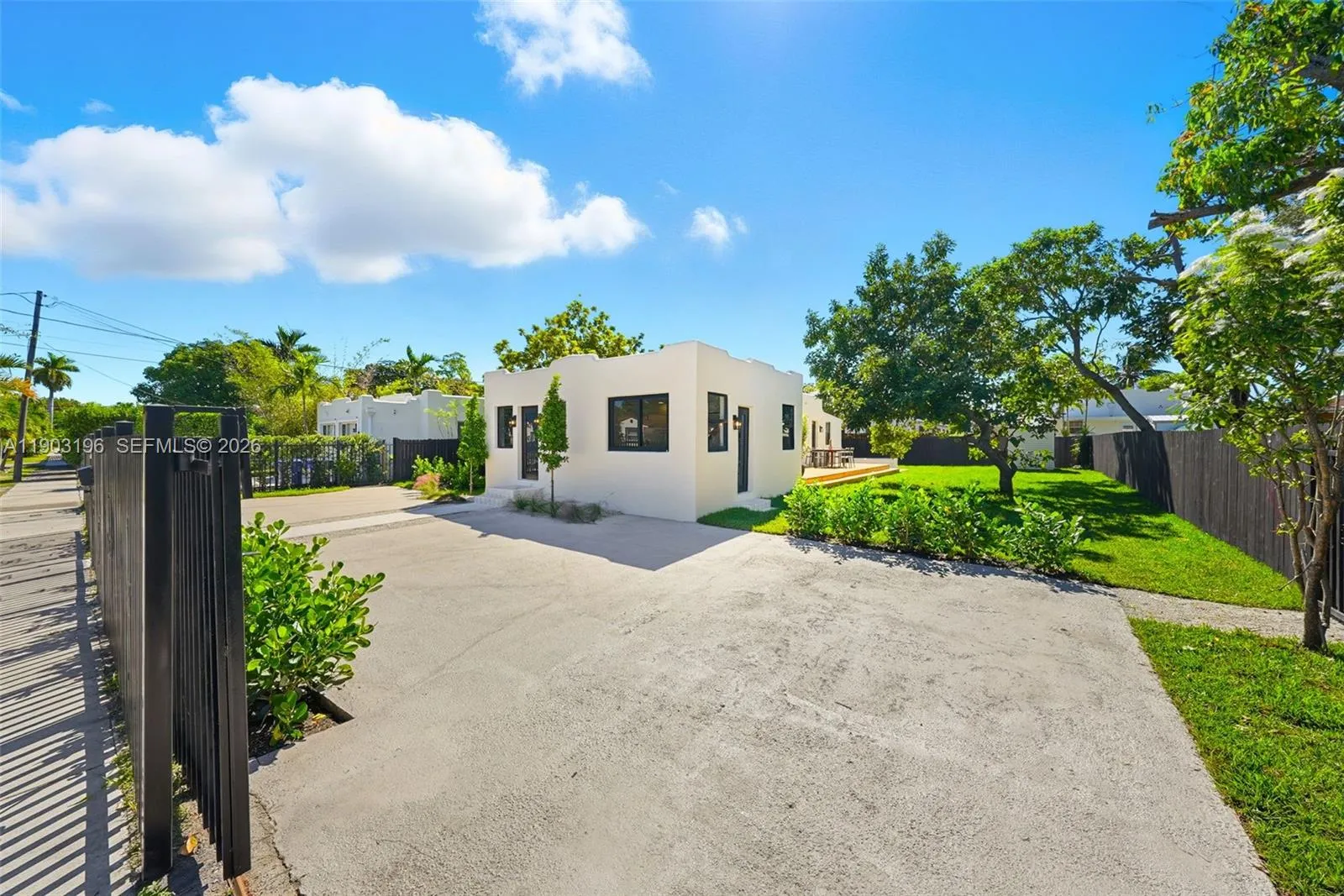 2544 Sw 19th St, Miami, Florida 33145, Miami, Florida 33145, 4 Bedrooms Bedrooms, ,3 BathroomsBathrooms,Residential,For Sale,2544 Sw 19th St, Miami, Florida 33145,A11903196