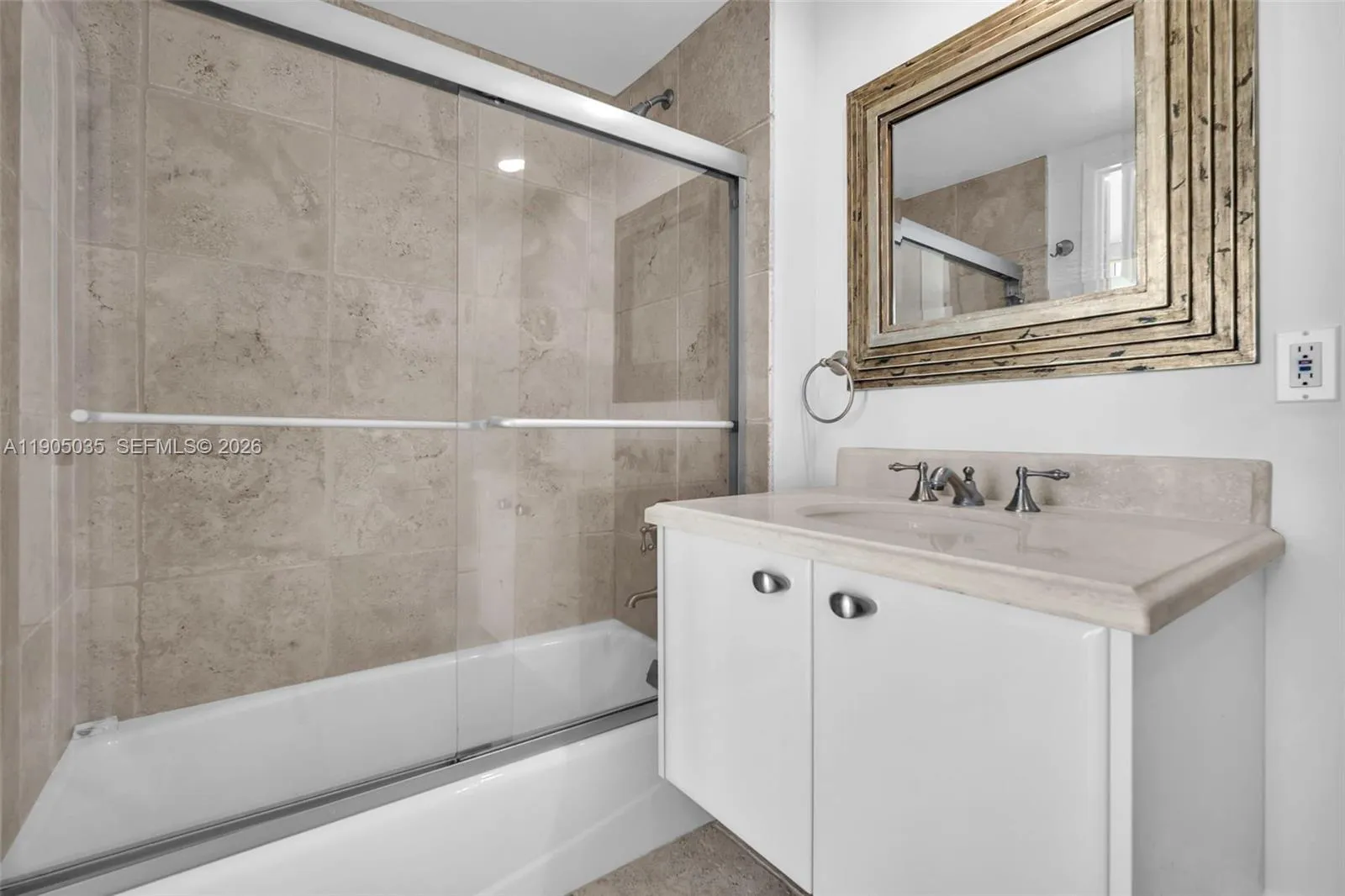 333 Las Olas Way 2703, Fort Lauderdale, Florida 33, Fort Lauderdale, Florida 33301, 2 Bedrooms Bedrooms, ,2 BathroomsBathrooms,Residential,For Sale,333 Las Olas Way 2703, Fort Lauderdale, Florida 33,A11905035