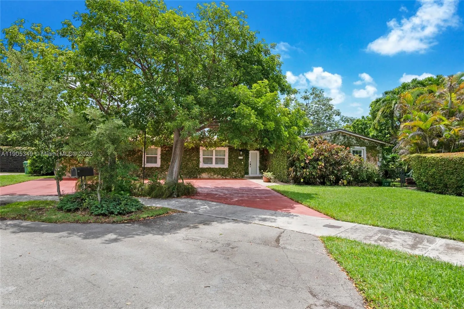 9500 Sw 79th St, Miami, Florida 33173, Miami, Florida 33173, 5 Bedrooms Bedrooms, ,3 BathroomsBathrooms,Residential,For Sale,9500 Sw 79th St, Miami, Florida 33173,A11905349 9500 Sw 79th St, Miami, Florida 33173, Miami, Florida 33173, 5 Bedrooms Bedrooms, ,3 BathroomsBathrooms,Residential,For Sale,9500 Sw 79th St, Miami, Florida 33173,A11905349