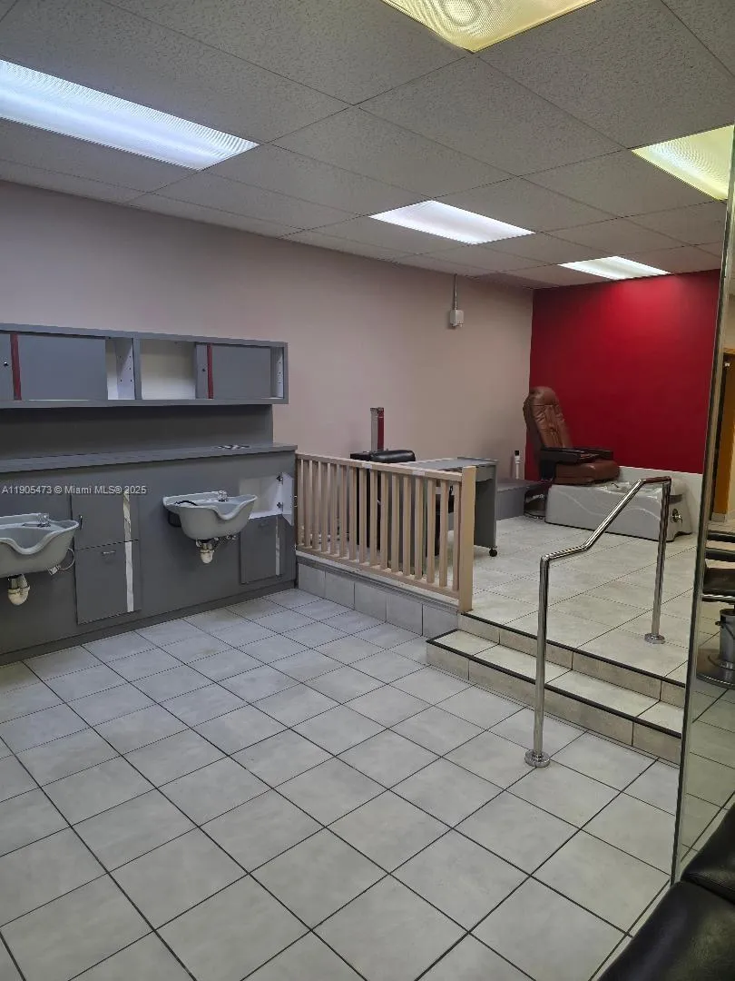 1980 S Ocean Dr L1, Hallandale Beach, Florida 3300, Hallandale Beach, Florida 33009, ,Commercial Lease,For Rent,1980 S Ocean Dr L1, Hallandale Beach, Florida 3300,A11905473