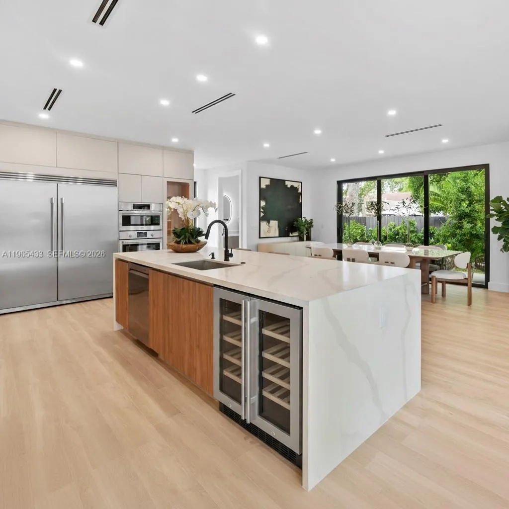 1259 Sw 20th St, Miami, Florida 33145, Miami, Florida 33145, 5 Bedrooms Bedrooms, ,4 BathroomsBathrooms,Residential,For Sale,1259 Sw 20th St, Miami, Florida 33145,A11905433