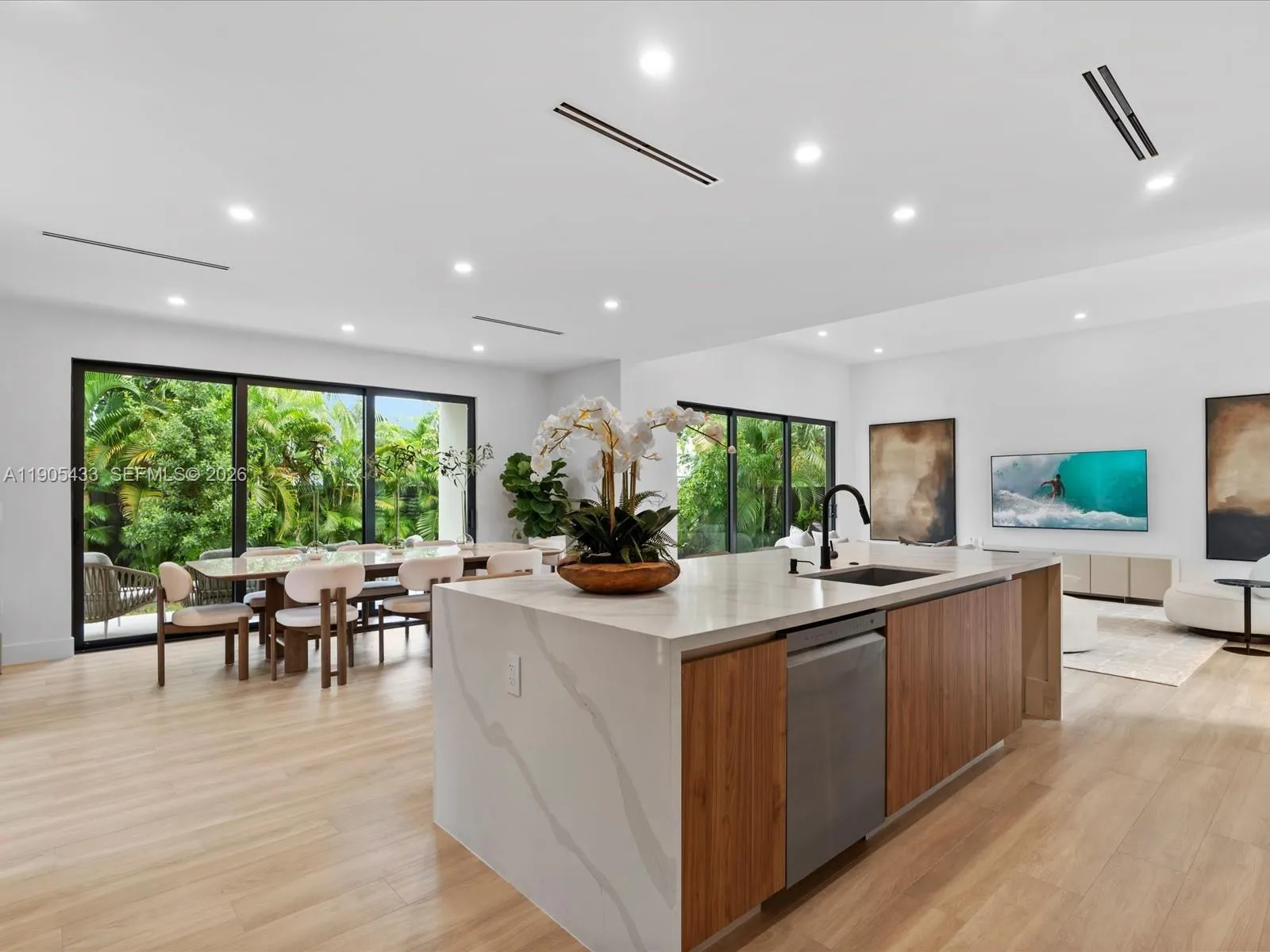 1259 Sw 20th St, Miami, Florida 33145, Miami, Florida 33145, 5 Bedrooms Bedrooms, ,4 BathroomsBathrooms,Residential,For Sale,1259 Sw 20th St, Miami, Florida 33145,A11905433