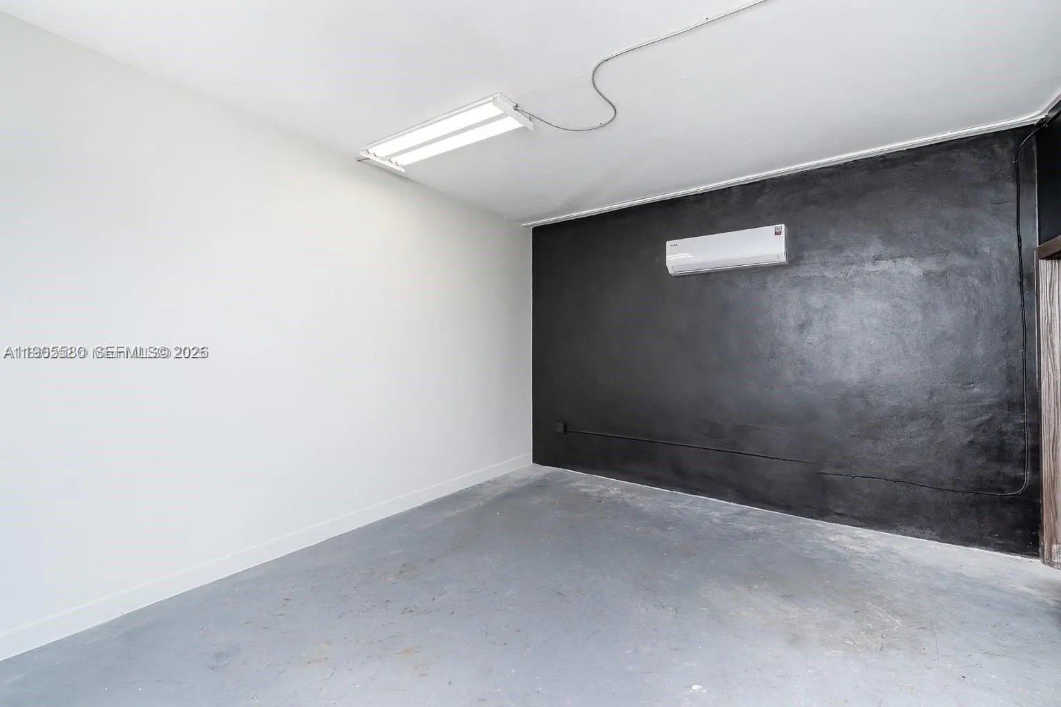 7025 Nw 7th Ave #main, Miami, Florida 33150, Miami, Florida 33150, ,Commercial Lease,For Rent,7025 Nw 7th Ave #main, Miami, Florida 33150,A11905580