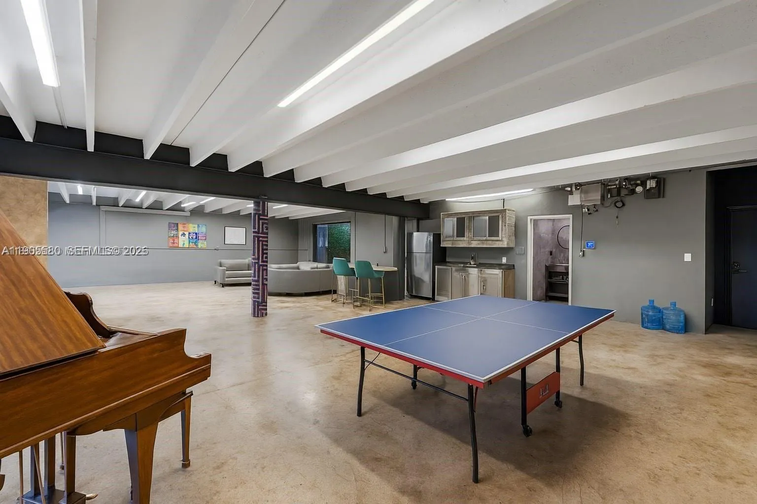 7025 Nw 7th Ave #main, Miami, Florida 33150, Miami, Florida 33150, ,Commercial Lease,For Rent,7025 Nw 7th Ave #main, Miami, Florida 33150,A11905580