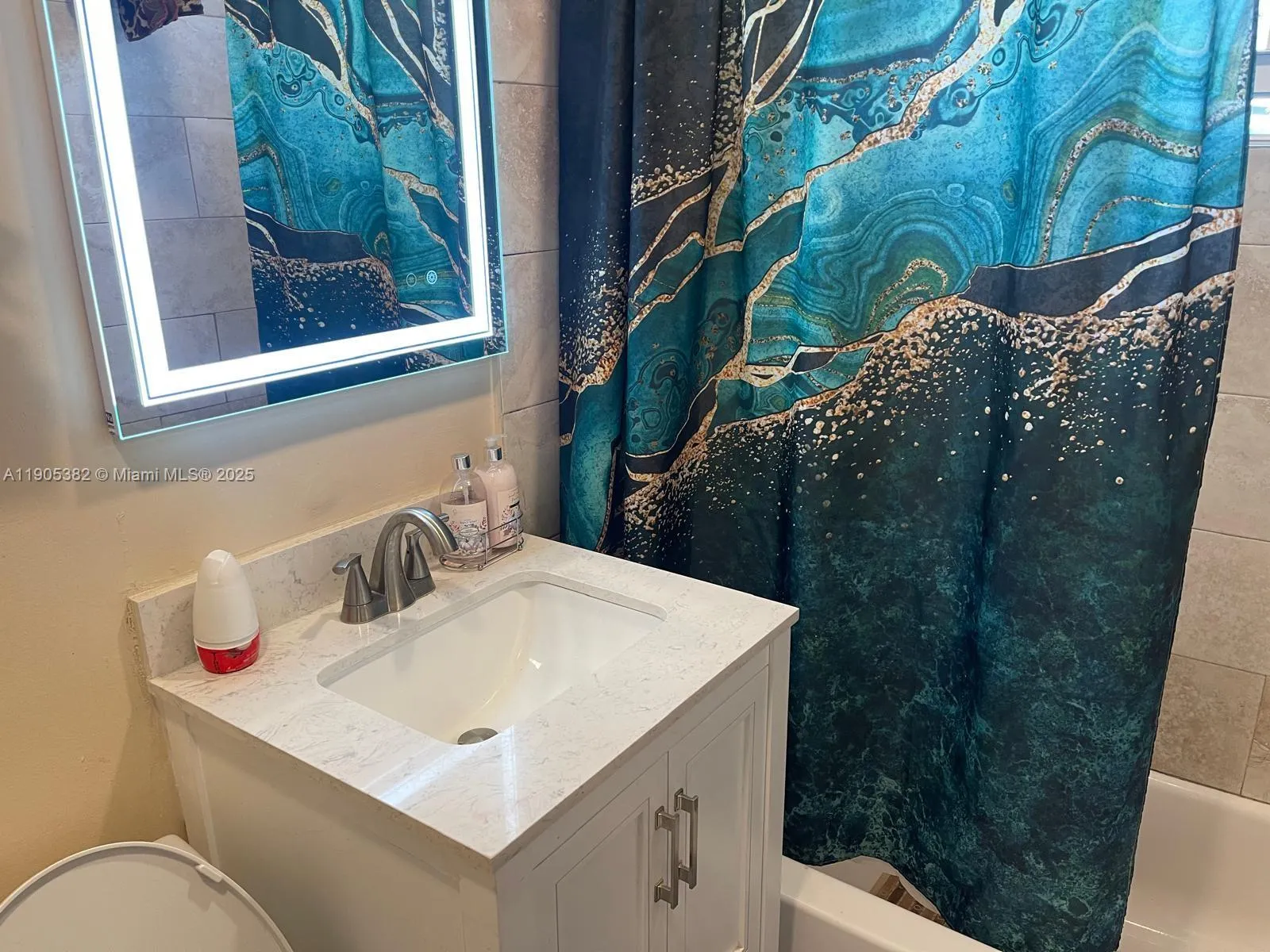 665 Nw 153rd St, Miami, Florida 33169, Miami, Florida 33169, 3 Bedrooms Bedrooms, ,1 BathroomBathrooms,Residential,For Sale,665 Nw 153rd St, Miami, Florida 33169,A11905382