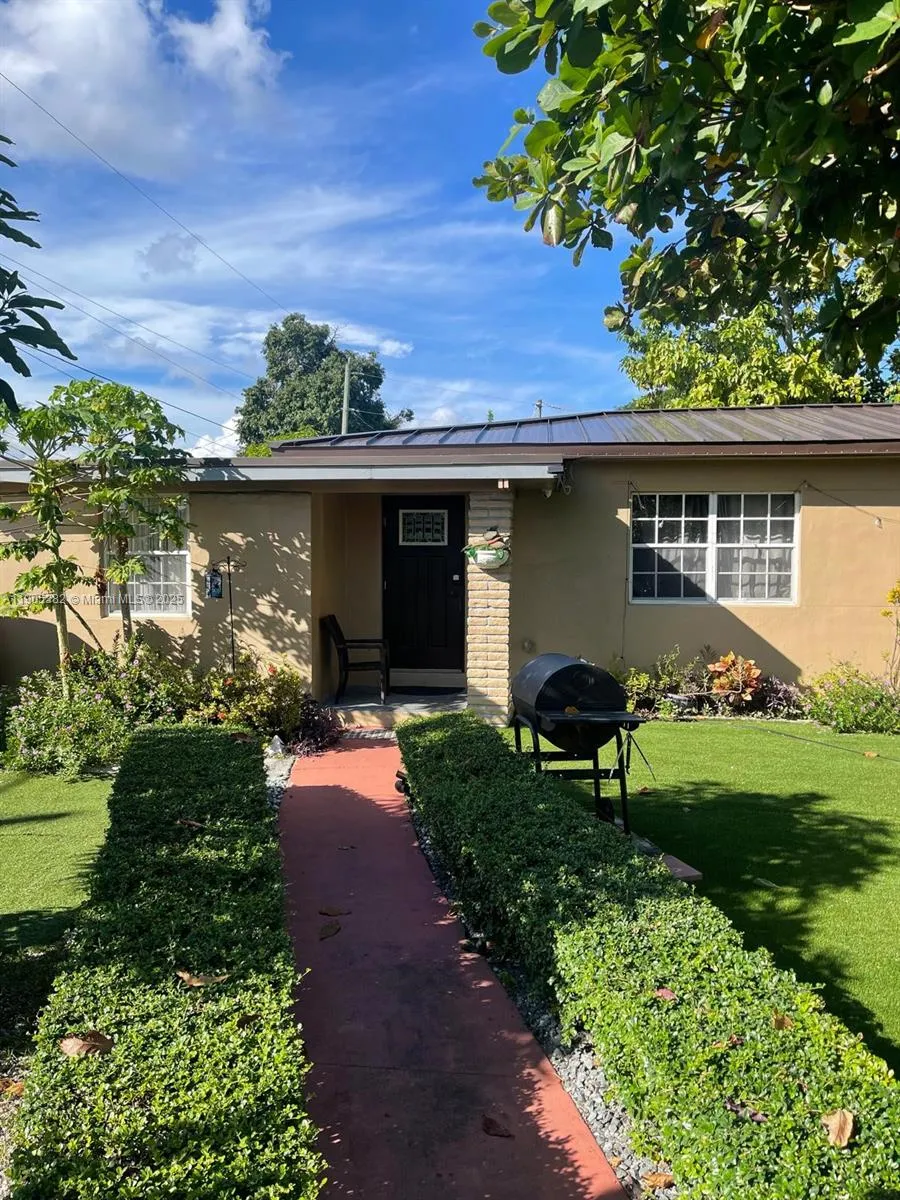 665 Nw 153rd St, Miami, Florida 33169, Miami, Florida 33169, 3 Bedrooms Bedrooms, ,1 BathroomBathrooms,Residential,For Sale,665 Nw 153rd St, Miami, Florida 33169,A11905382