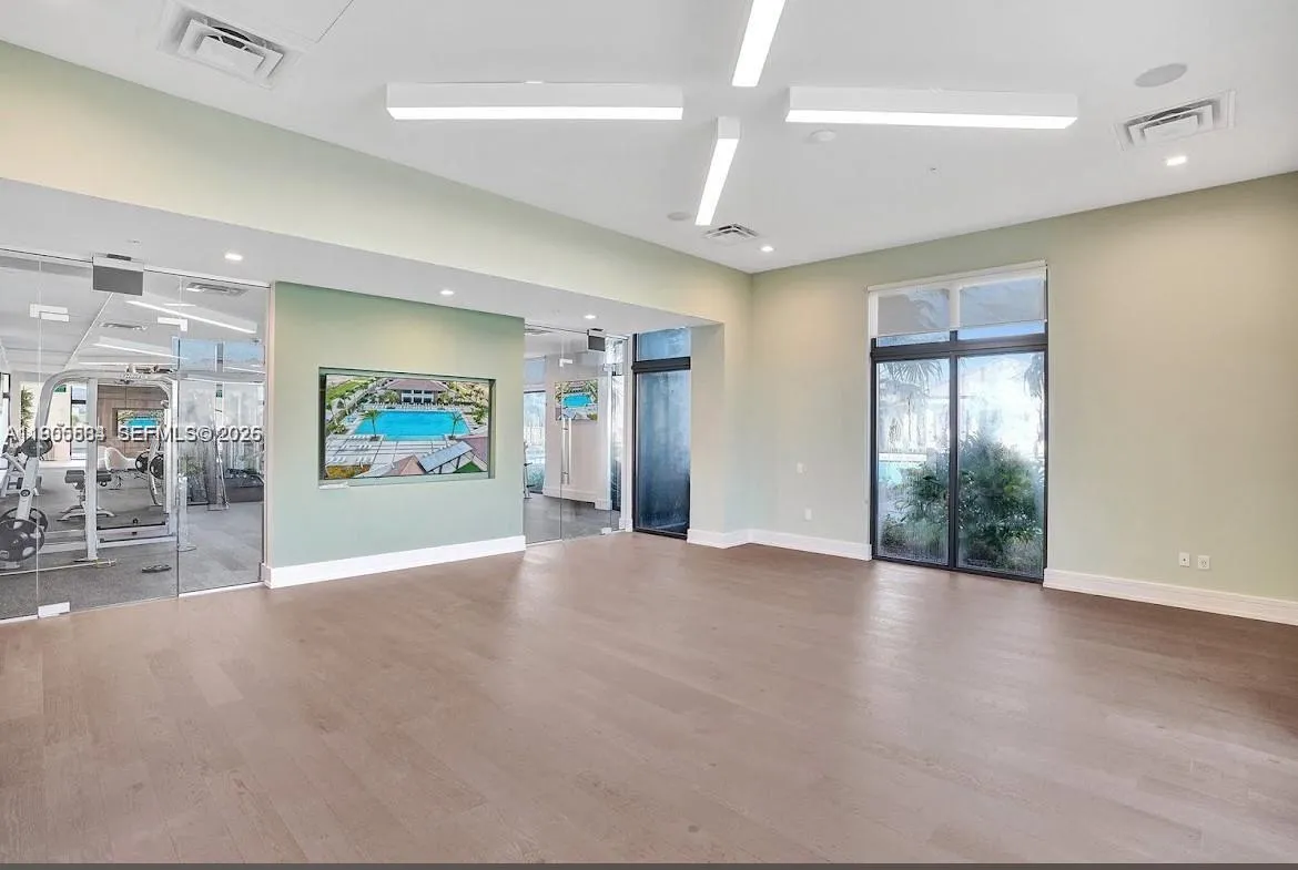 8156 Nw 43rd St, Doral, Florida 33166, Doral, Florida 33166, 3 Bedrooms Bedrooms, ,2 BathroomsBathrooms,Residential,For Sale,8156 Nw 43rd St, Doral, Florida 33166,A11905584