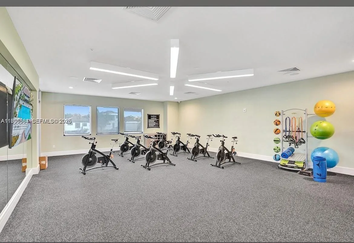 8156 Nw 43rd St, Doral, Florida 33166, Doral, Florida 33166, 3 Bedrooms Bedrooms, ,2 BathroomsBathrooms,Residential,For Sale,8156 Nw 43rd St, Doral, Florida 33166,A11905584