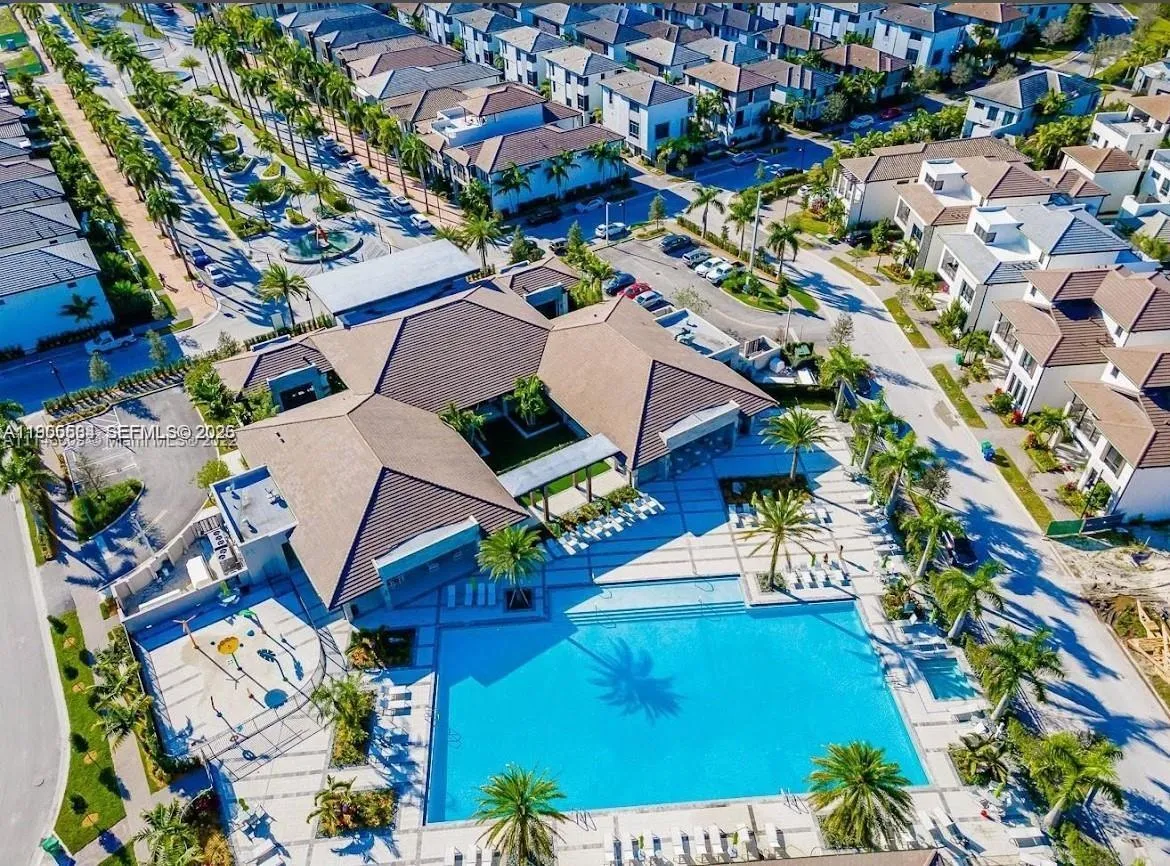 8156 Nw 43rd St, Doral, Florida 33166, Doral, Florida 33166, 3 Bedrooms Bedrooms, ,2 BathroomsBathrooms,Residential,For Sale,8156 Nw 43rd St, Doral, Florida 33166,A11905584