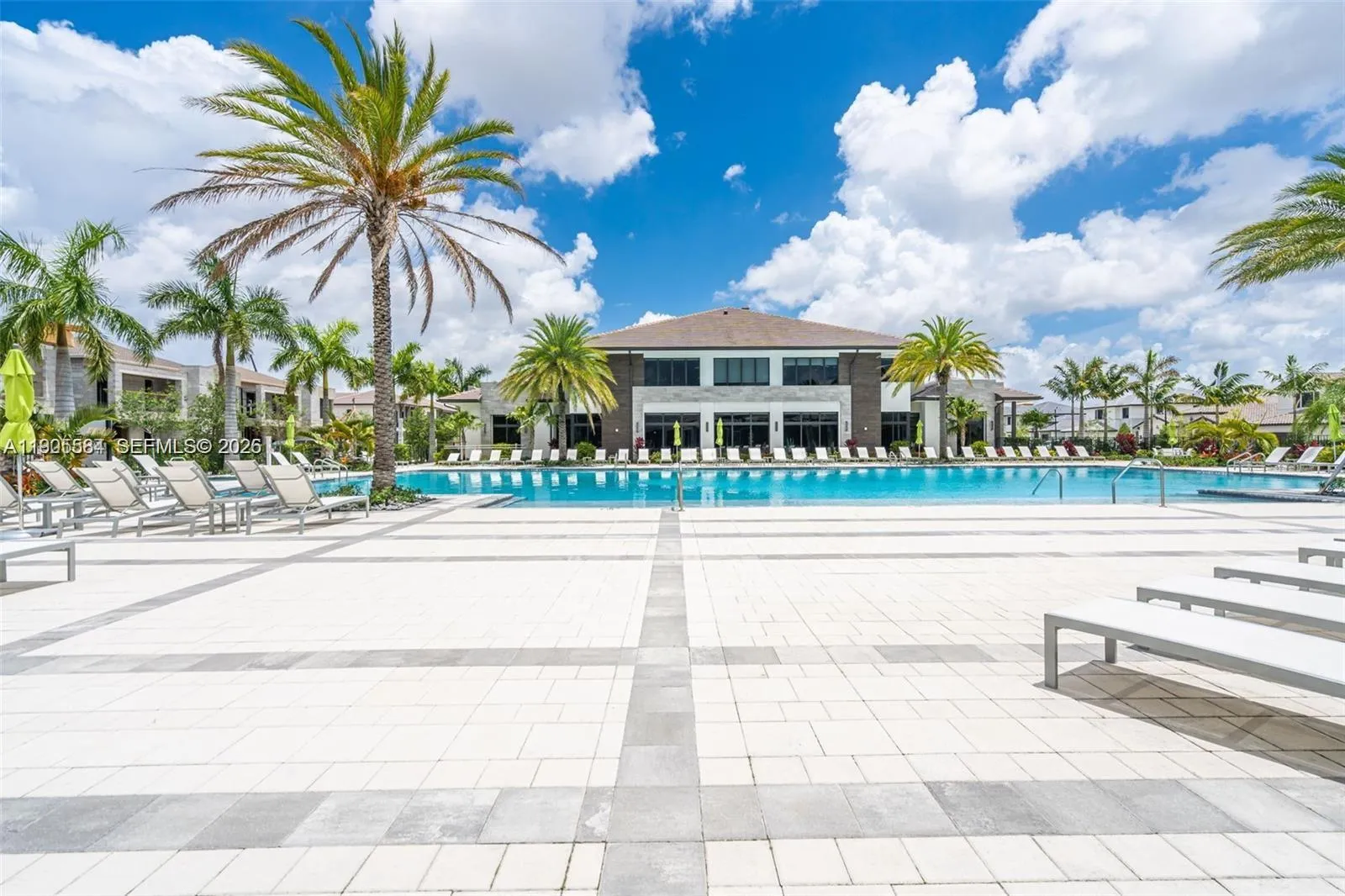 8156 Nw 43rd St, Doral, Florida 33166, Doral, Florida 33166, 3 Bedrooms Bedrooms, ,2 BathroomsBathrooms,Residential,For Sale,8156 Nw 43rd St, Doral, Florida 33166,A11905584