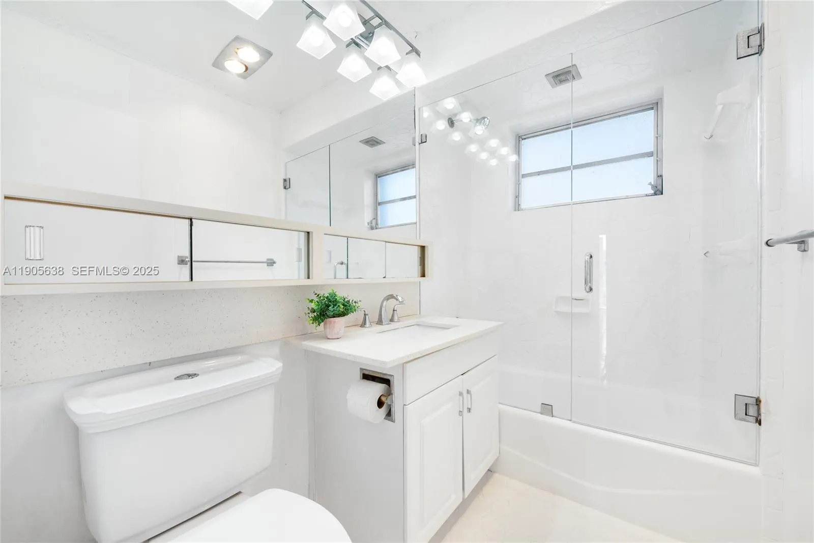 2700 Ne 135th St 48, North Miami, Florida 33181, North Miami, Florida 33181, 2 Bedrooms Bedrooms, ,1 BathroomBathrooms,Residential,For Sale,2700 Ne 135th St 48, North Miami, Florida 33181,A11905638