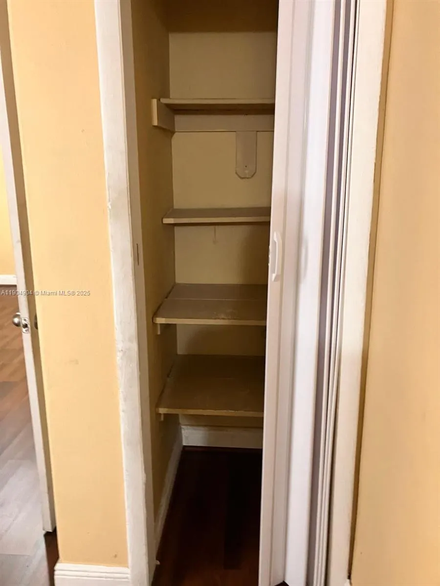 2835 Nw 22nd Ave, Miami, Florida 33142, Miami, Florida 33142, ,Residential Income,For Sale,2835 Nw 22nd Ave, Miami, Florida 33142,A11904904