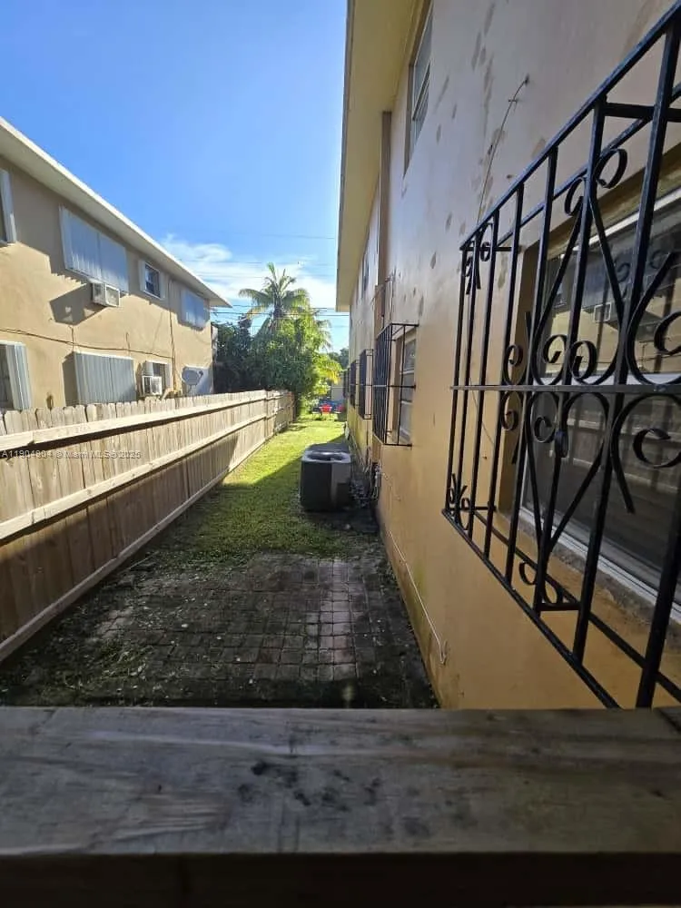 2835 Nw 22nd Ave, Miami, Florida 33142, Miami, Florida 33142, ,Residential Income,For Sale,2835 Nw 22nd Ave, Miami, Florida 33142,A11904904