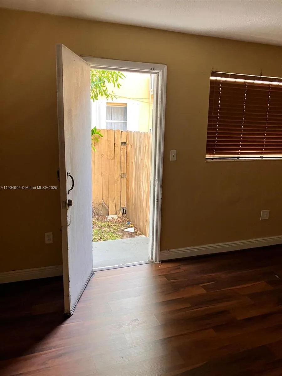 2835 Nw 22nd Ave, Miami, Florida 33142, Miami, Florida 33142, ,Residential Income,For Sale,2835 Nw 22nd Ave, Miami, Florida 33142,A11904904